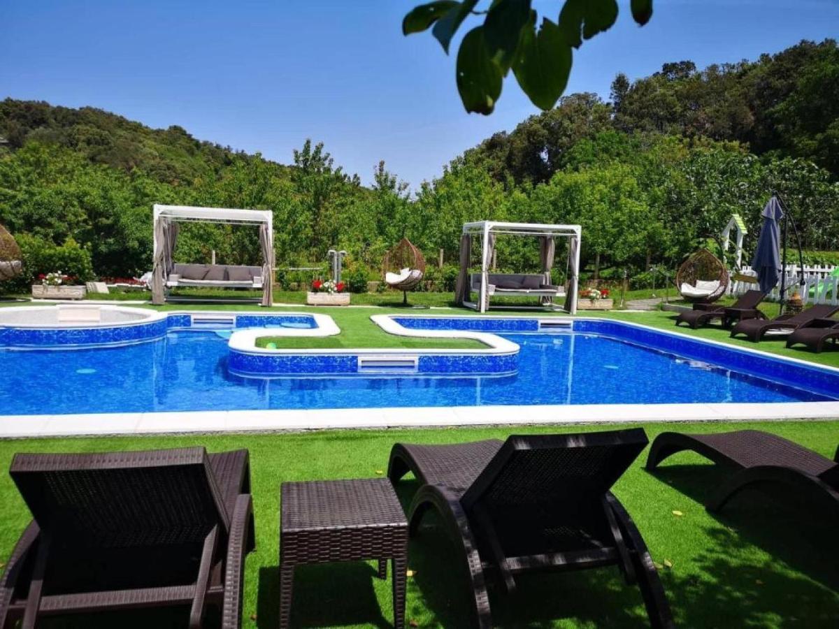 Apartments Villa Subic Kampor Ngoại thất bức ảnh
