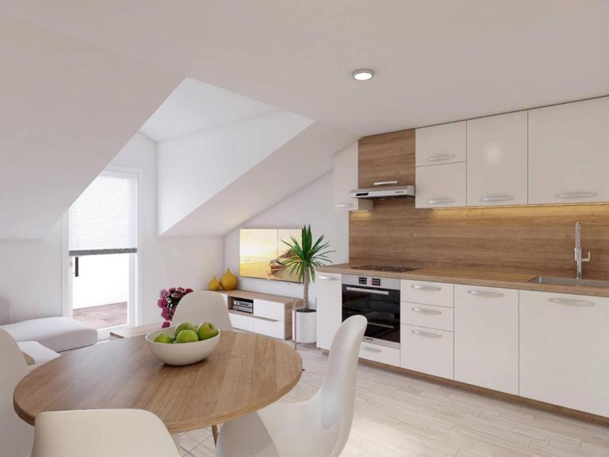 Apartments Villa Subic Kampor Ngoại thất bức ảnh