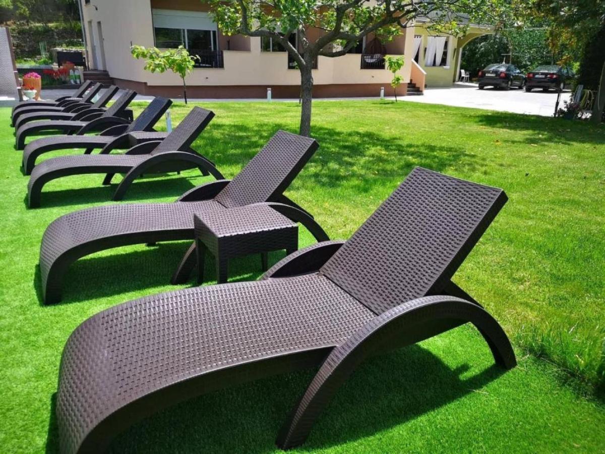 Apartments Villa Subic Kampor Ngoại thất bức ảnh